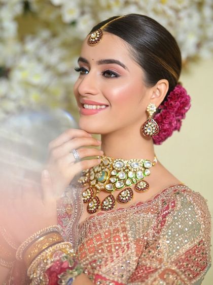 Timeless Bridal Looks photo 33