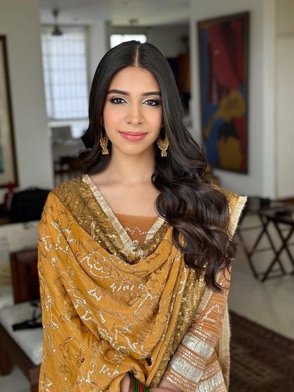 It was a pleasure to create this super minimal and natural look. It proves that sometimes, less truly is more.