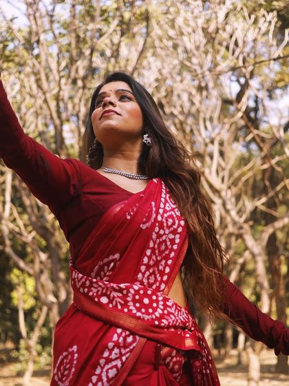 "Kanha, I am colored in Your color." This artistic portrait, taken outdoors, is an expression of my devotion to Krishna, a theme that runs through much of my dance.