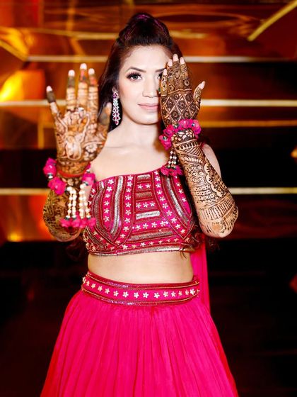 Haldi & Mehndi: Colors & Traditions photo 18