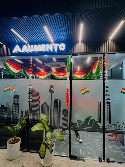 Festive & National Holiday Decor photo 6