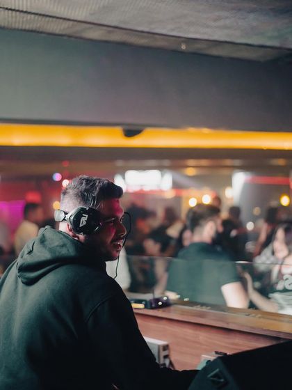 Behind the Decks: The Art of the Mix photo 31