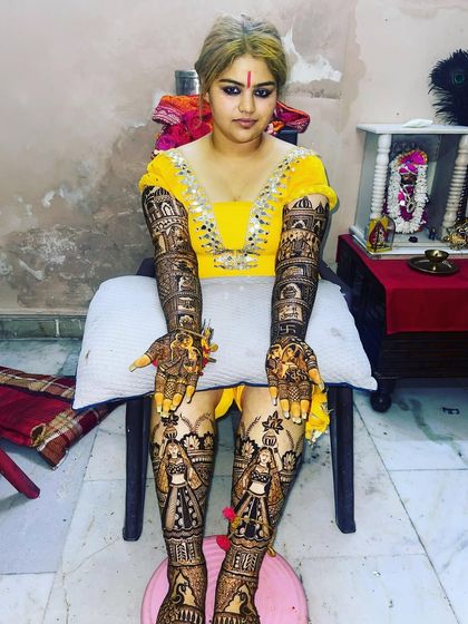 Lucky Mehndi Artist - Bridal Mehndi Bridal Feet Designs photo 4
