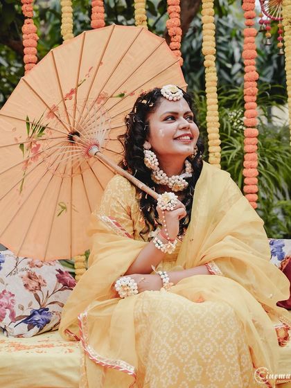 Somesh Chaurasiya - Wedding Photography & Cinematography Vibrant Haldi & Mehendi Moments photo 21