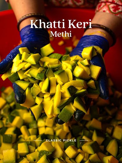 For our Khatti Keri Methi pickle, we start with handfuls of perfectly diced raw mango. The quality of our fruit is the foundation of our flavour.