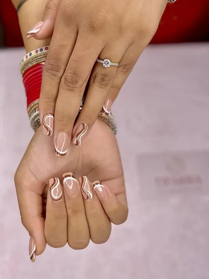 Another view of the warm-toned summer swirls, perfect for a chic yet playful look.