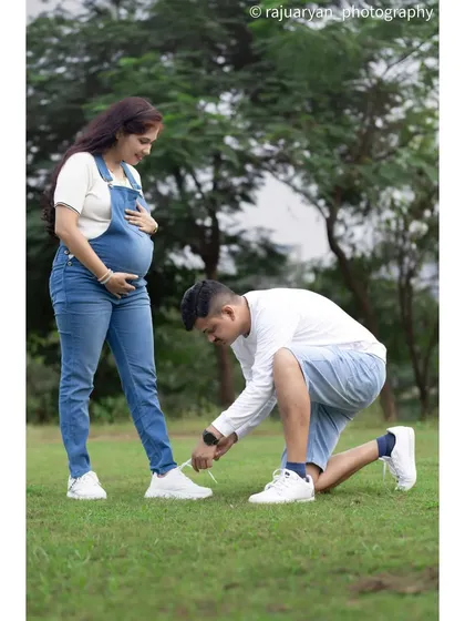For me, photography is about capturing real, unfiltered emotions. This candid moment of the husband-to-be kneeling to tie his wife's shoelace is a perfect example of love in action. It’s a sweet, everyday gesture that speaks volumes.