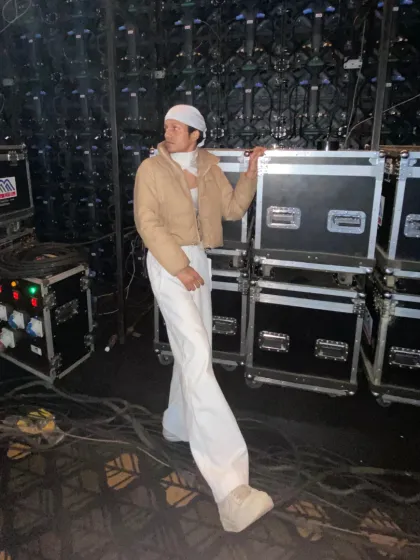 Another glimpse from behind the scenes at a live show. The scale of the production, with all the equipment and lighting, is something I'm very familiar with.