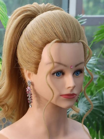 Sunil Kumar - Special Occasion Hairstyling Glamorous Open & Half-Up Styles photo 57