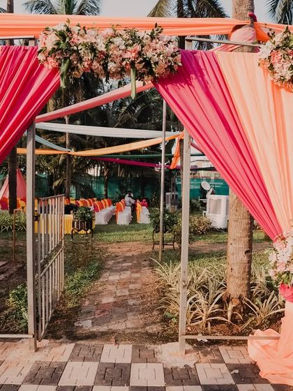 Gowjee - Wedding Planning & Design Vibrant Haldi & Mehendi Ceremonies photo 13