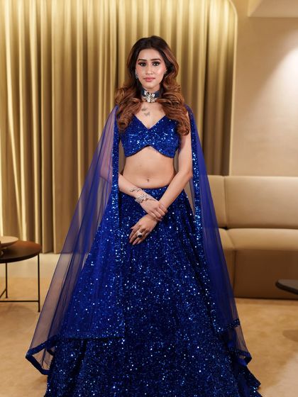 The full view of this show-stopping cocktail outfit.