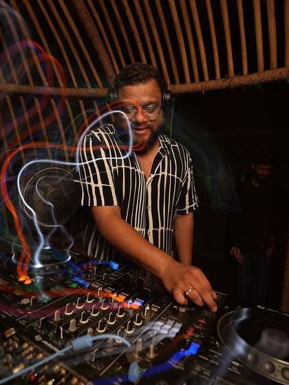 Digvijay Singh Thakur - DJ Services for Events & Parties Shor Bazaar: The Live Experience photo 43