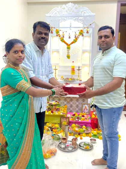 Presenting a token of our best wishes to Mr. and Mrs. Bhosle at their Griha Pravesh puja in Badlapur East. We wish them endless prosperity in their new 1BHK home.