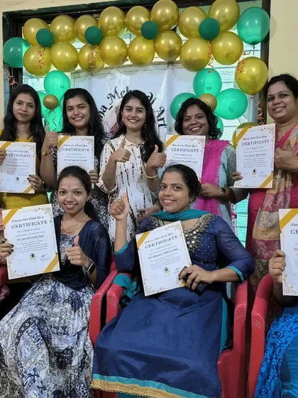 Nothing makes me happier than seeing a batch of students successfully complete their training. This is a group of newly certified mehendi artists from one of my recent courses, ready to start their own professional journeys.