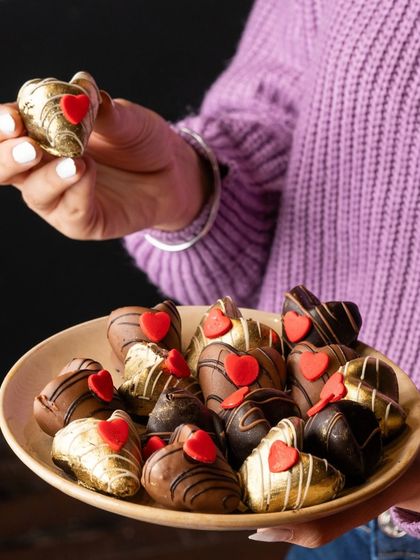 Make their day with our Heart Chocolate Dipped Strawberries. Each strawberry is dipped in rich chocolate and decorated with a tiny heart, perfect for Valentine's Day.