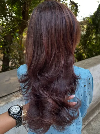 A beautiful blend of 'Mahogany & Plum'. The deep red of the mahogany and the cool tones of the plum create a unique, multi-faceted color that looks different in every light.