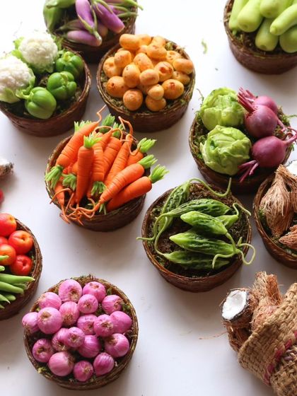 A beautiful flat lay of all 15 types of vegetables taught in my course.