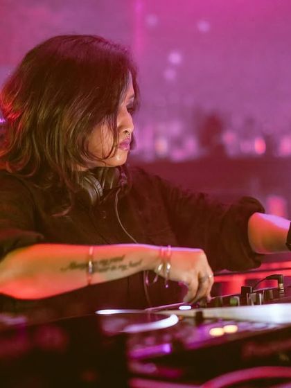 Dianna - Live DJ Performance Peak-Hour Club Nights photo 4