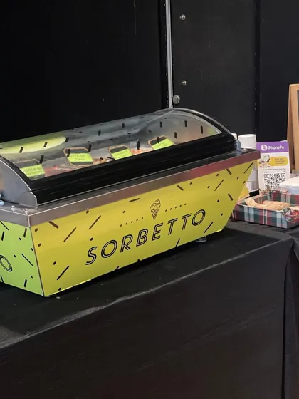 From healthy snacks to sweet treats, I bring in a variety of food vendors to please every palate. A stall like Sorbetto, offering delicious ice cream, is always a huge hit and adds to the festive feel of the day.