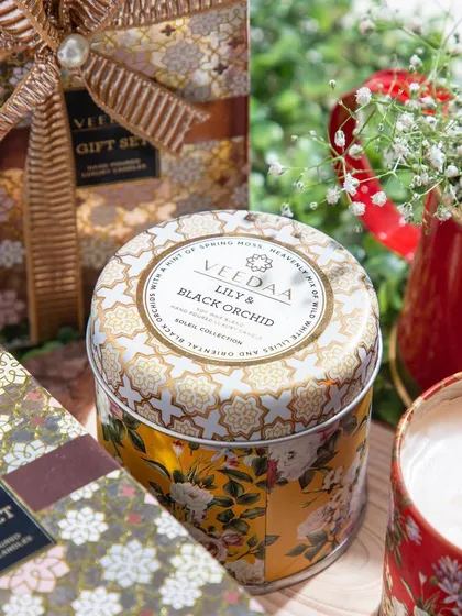 A curated selection from our extensive product portfolio, showcasing the diverse range of fragrances, colors, and designs we offer. Each image highlights the beauty and versatility of our candles, diffusers, and gift sets.