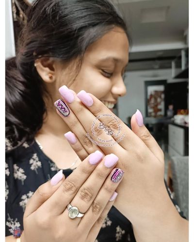 Nail Art Training & Classes