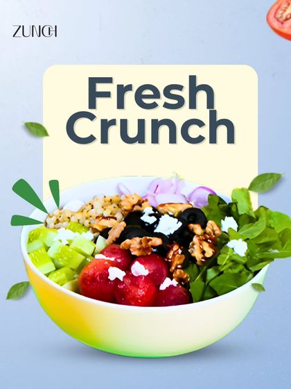 Looking for that perfect crunch? This bowl delivers with layers of texture from fresh greens, walnuts, strawberries, and feta cheese. It's light but big on satisfaction.