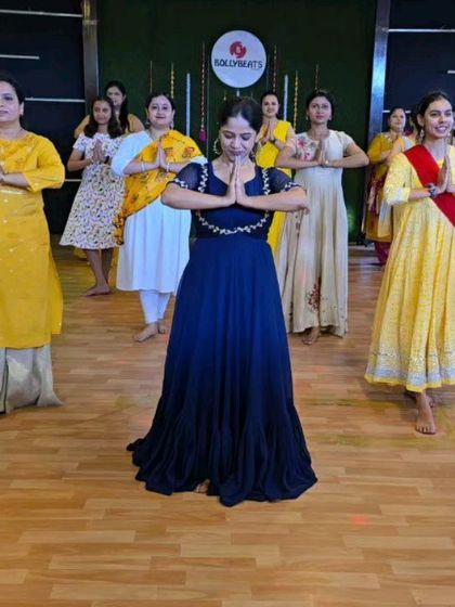 A moment of grace and gratitude during our Banashankari workshop. This pose captures the blend of culture and fitness that we bring into our routines.
