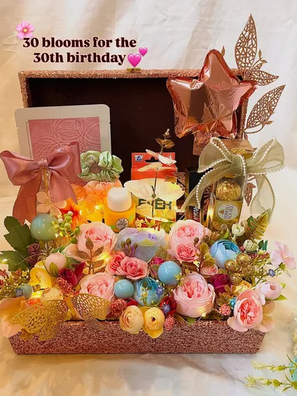 30 blooms for a 30th birthday. This hamper was designed to be a huge celebration, with each flower representing a year of life and love.