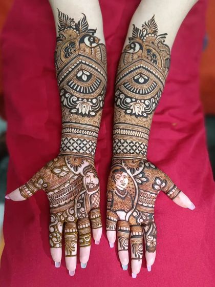 A classic bride and groom portrait design. The shading and detail bring the figures to life.