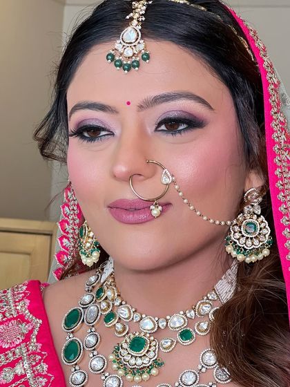 Classic Red & Pink Bridal Looks photo 78