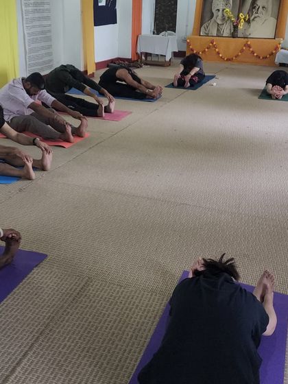A deep forward-bending session at the retreat. These quiet, introspective poses help us to turn inward and release physical and emotional tension.