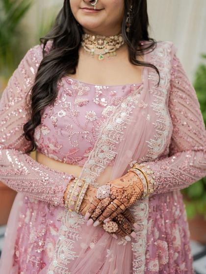 Modern & Pastel Brides photo 9