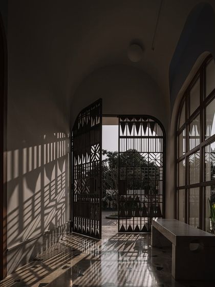 Sculptural Details & Craftsmanship photo 20