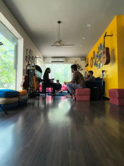 This is our jam pad. It’s a wide, comfortable, and acoustically treated space perfect for band rehearsals, writing sessions, or just chilling and creating with fellow musicians.