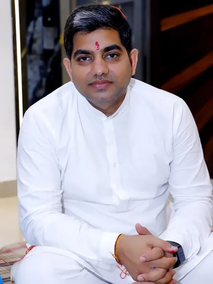 As a grounded family man, I understand the cultural and emotional values that are deeply connected with family life. This personal foundation is central to how I approach sensitive cases, always aiming for a resolution that respects your personal circumstances.