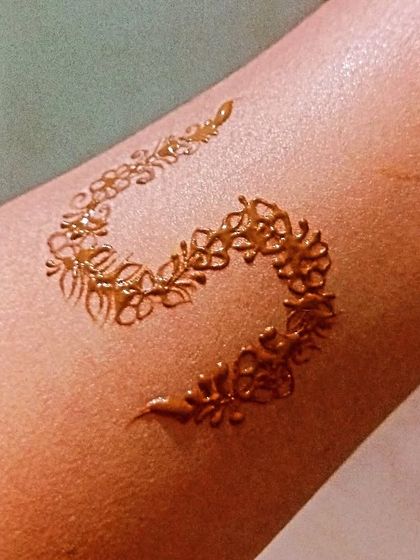 Your Story in Henna: Custom & Themed Designs photo 15