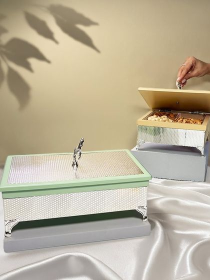 Ornate Serveware & Centerpieces photo 16