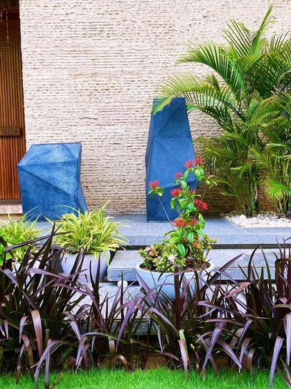 Lush Farmhouse & Villa Landscapes photo 63