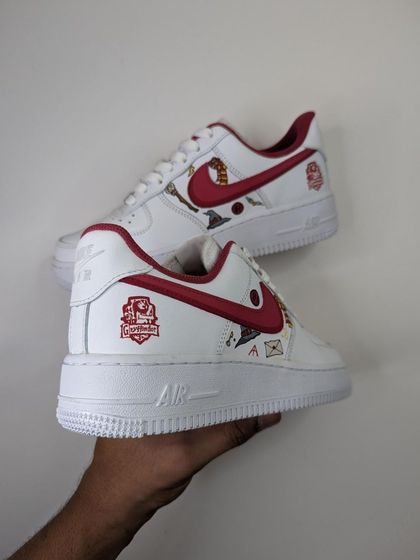 The back view of the Gryffindor AF1s, showing the house crest.