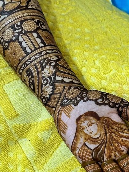 Hussaina Mehendi Artist - Bridal Mehendi Personalized Storytelling Mehendi photo 8