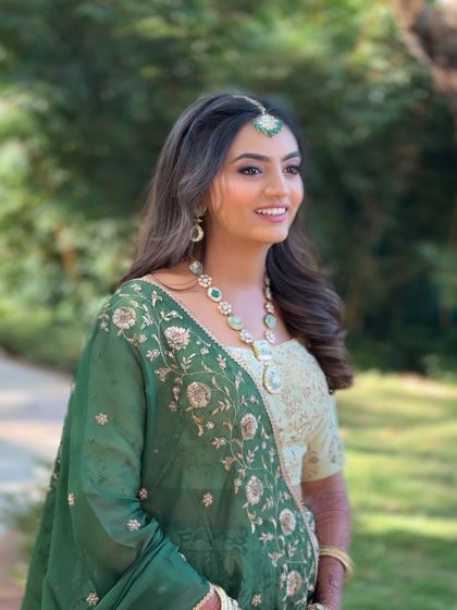 Glamorous Reception & Cocktail Looks photo 10