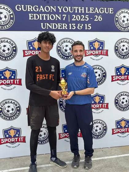 Our goalkeeper Tanay Rao receiving the Best Goalkeeper award for the U15 Gurgaon Youth League. Conceding only 1 goal in 8 matches is an incredible achievement.