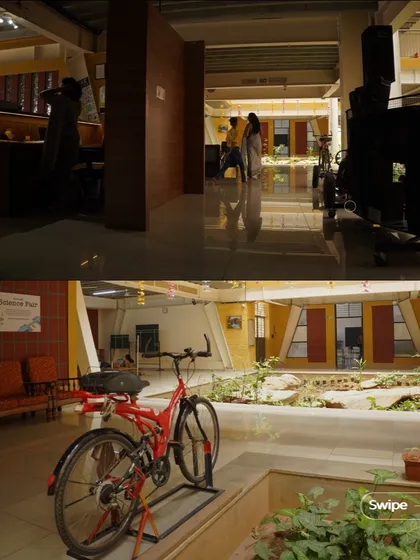 The main corridor of the school, which opens onto an internal courtyard with a small pond and plants. This brings nature into the heart of the school and creates a calm, refreshing atmosphere.
