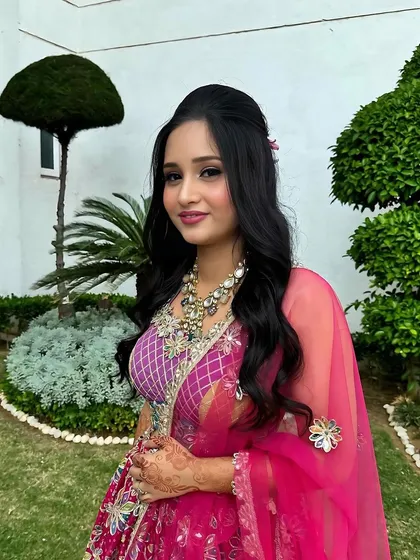 A pretty portrait of my client Himani. The makeup is soft and glowing, perfect for a daytime wedding event.