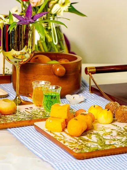 For this tableware brand, I created a full dining scene to showcase the products in a luxurious, real-world context. This type of lifestyle photography helps customers imagine the items in their own homes.