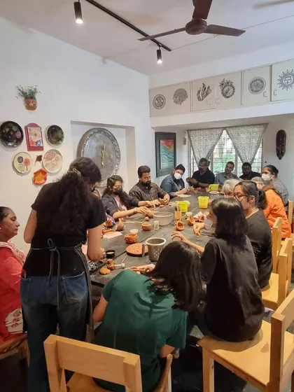 Pottery is a wonderful way for teams to connect. Here is a full house during a corporate workshop, where colleagues got to step away from their desks, get their hands dirty, and create something together in a relaxed, fun environment.