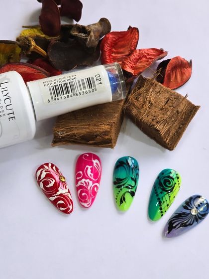 Trending Nail Art Designs photo 45