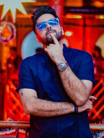 Wondering what's in store? A thoughtful pose before I unleash a weekend of guaranteed ragers.