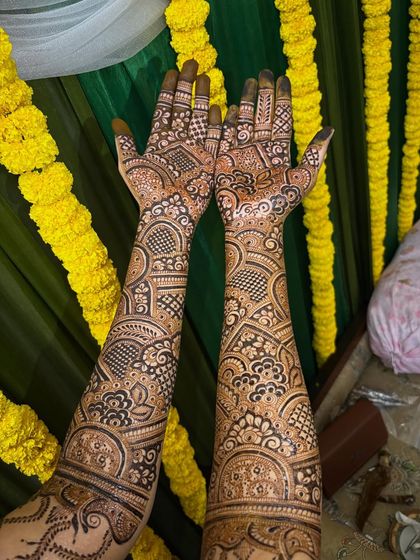 Another shot showing the symmetry and density of this Pakistani bridal design. I ensure both hands are a perfect mirror of each other, which is crucial for stunning wedding photos.