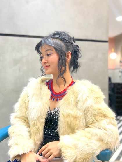 Hairstyling for a special occasion. It was an honor to style my client for her big moment. Congratulations on all your hard work.